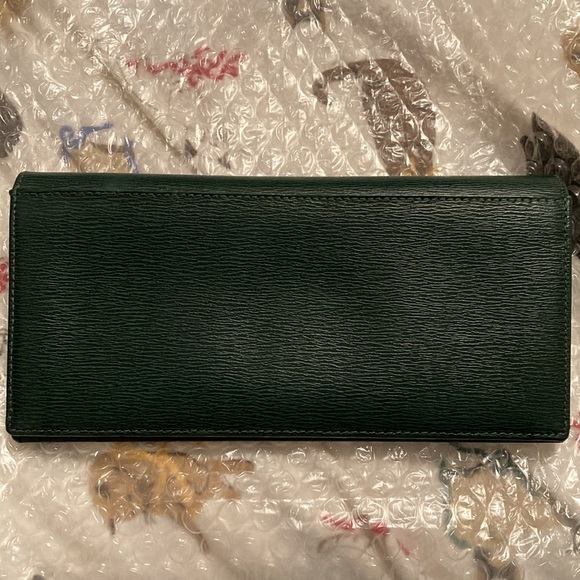 Givenchy Green Wallet Long - Picture 8 of 9